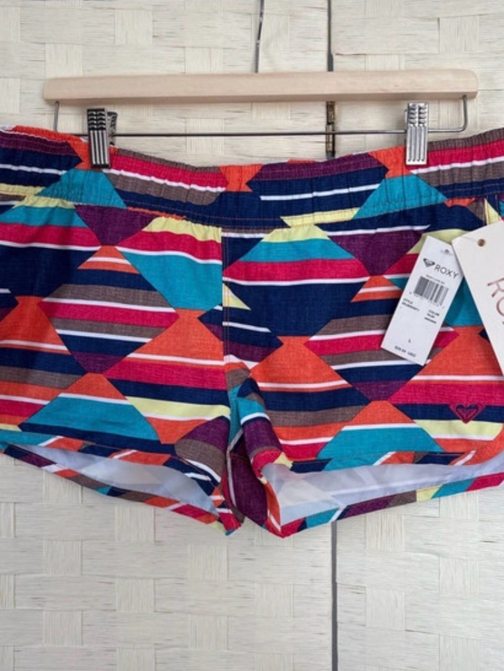 ROXY shorts summing size large